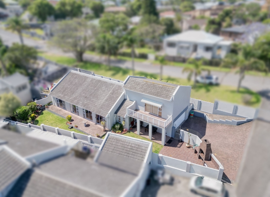 4 Bedroom Property for Sale in Selborne Eastern Cape